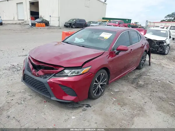 4T1B11HK3JU652277 2018 TOYOTA CAMRY - Image 2