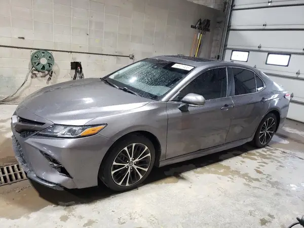 4T1B11HK3JU654840 2018 TOYOTA CAMRY - Image 1
