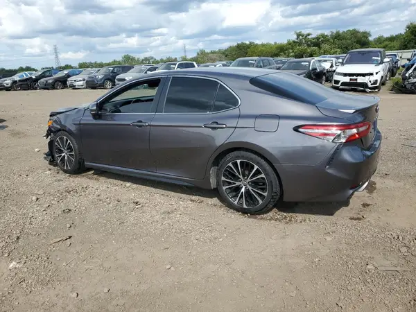 4T1B11HK3JU656457 2018 TOYOTA CAMRY - Image 2