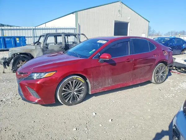 4T1B11HK3JU659133 2018 TOYOTA CAMRY - Image 1