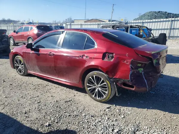4T1B11HK3JU659133 2018 TOYOTA CAMRY - Image 2