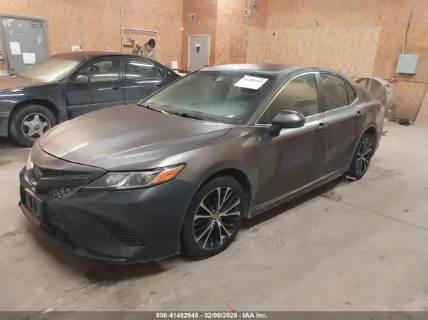 4T1B11HK3JU659309 2018 TOYOTA CAMRY - Image 2