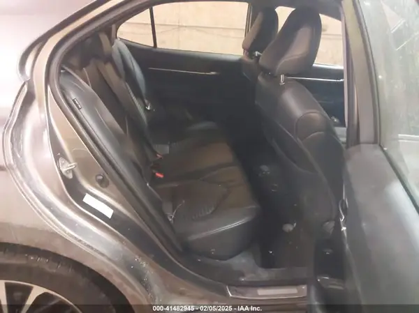 4T1B11HK3JU659309 2018 TOYOTA CAMRY - Image 8