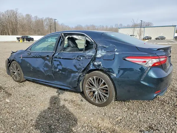 4T1B11HK3JU659410 2018 TOYOTA CAMRY - Image 2