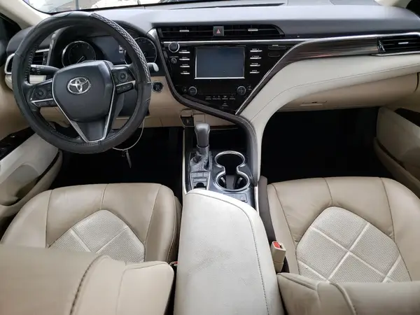 4T1B11HK3JU660198 2018 TOYOTA CAMRY - Image 8