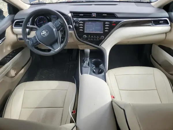 4T1B11HK3JU664218 2018 TOYOTA CAMRY - Image 8