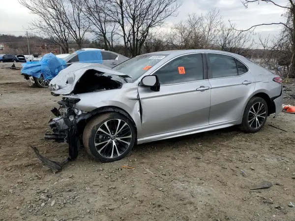 4T1B11HK3JU666776 2018 TOYOTA CAMRY - Image 1