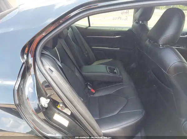 4T1B11HK3JU672433 2018 TOYOTA CAMRY - Image 8
