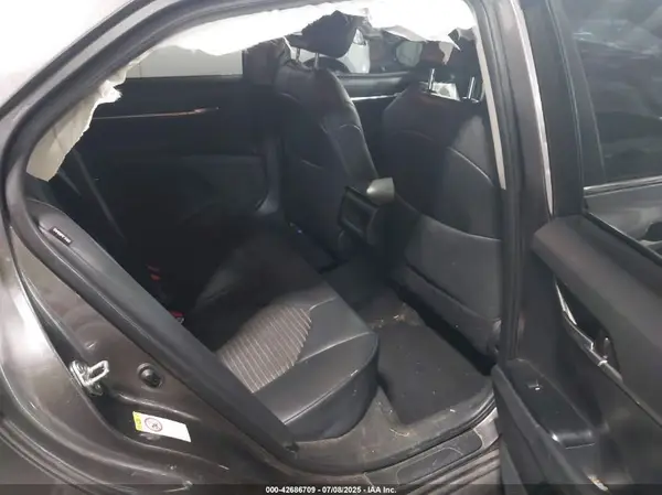 4T1B11HK3JU675364 2018 TOYOTA CAMRY - Image 8