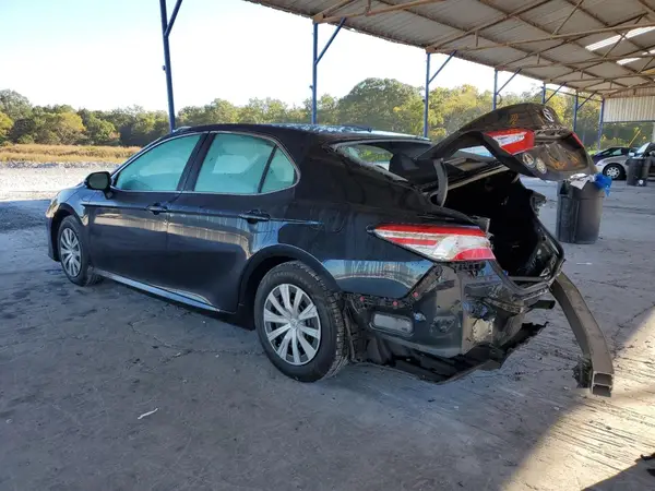 4T1B11HK3JU676403 2018 TOYOTA CAMRY - Image 2