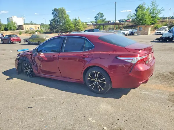 4T1B11HK3JU678782 2018 TOYOTA CAMRY - Image 2