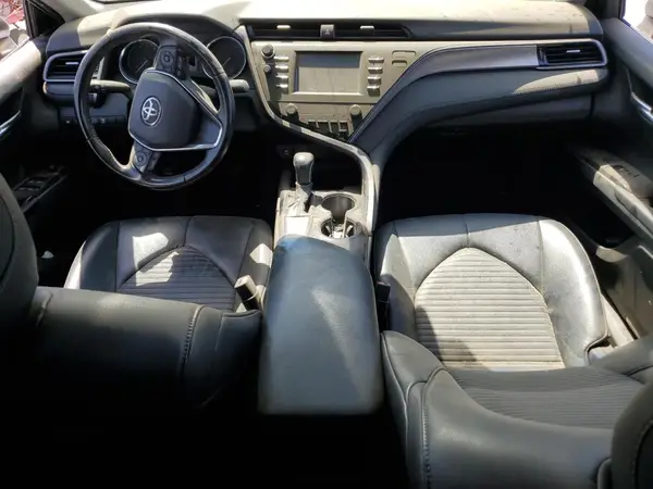4T1B11HK3KU161256 2019 TOYOTA CAMRY - Image 8