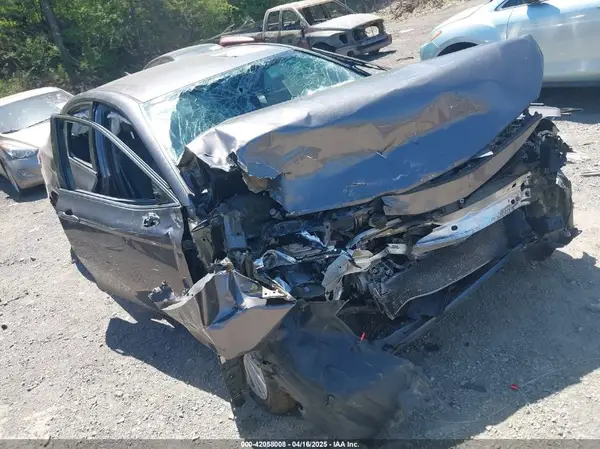 4T1B11HK3KU163623 2019 TOYOTA CAMRY - Image 1