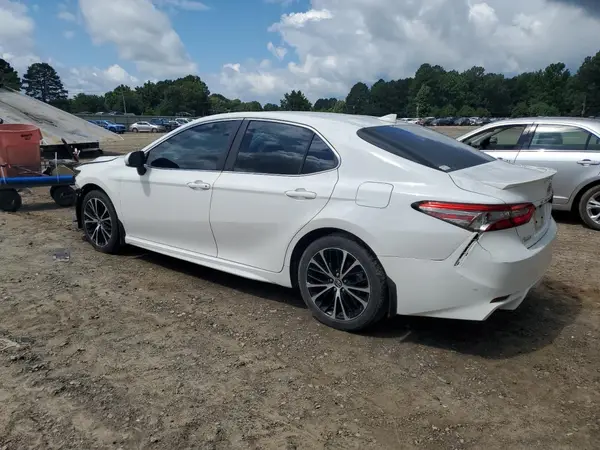 4T1B11HK3KU163945 2019 TOYOTA CAMRY - Image 2