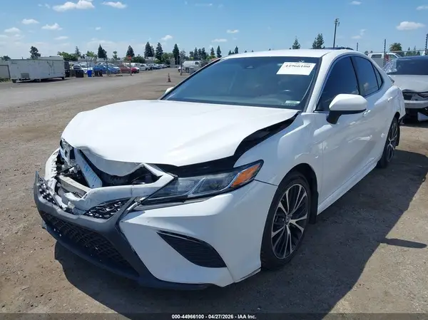 4T1B11HK3KU164545 2019 TOYOTA CAMRY - Image 2