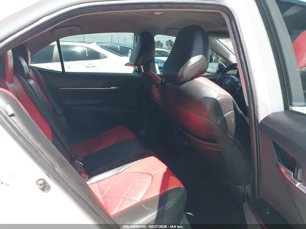 4T1B11HK3KU164545 2019 TOYOTA CAMRY - Image 8