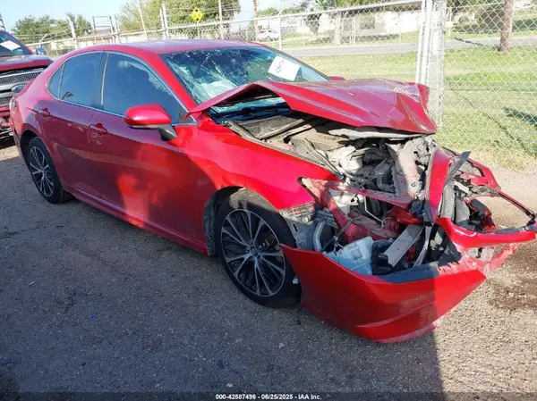4T1B11HK3KU165064 2019 TOYOTA CAMRY - Image 1