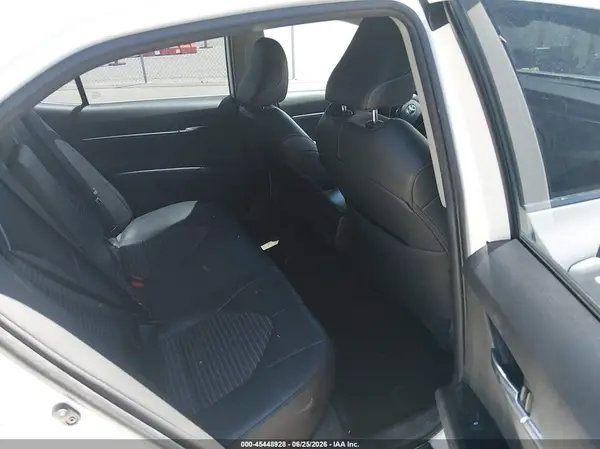 4T1B11HK3KU165419 2019 TOYOTA CAMRY - Image 8