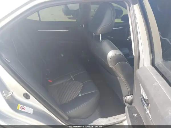 4T1B11HK3KU165694 2019 TOYOTA CAMRY - Image 8
