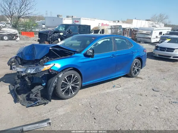 4T1B11HK3KU166599 2019 TOYOTA CAMRY - Image 2