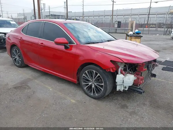 4T1B11HK3KU167395 2019 TOYOTA CAMRY - Image 1