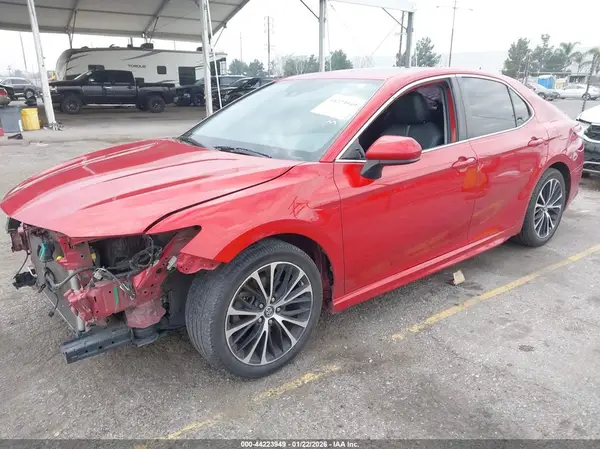 4T1B11HK3KU167395 2019 TOYOTA CAMRY - Image 2