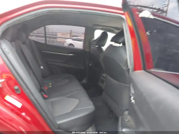 4T1B11HK3KU167395 2019 TOYOTA CAMRY - Image 8