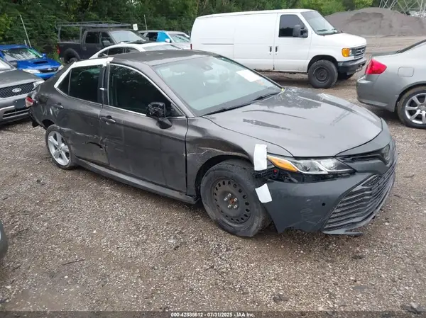 4T1B11HK3KU169518 2019 TOYOTA CAMRY - Image 1