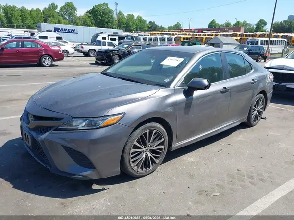 4T1B11HK3KU174881 2019 TOYOTA CAMRY - Image 2