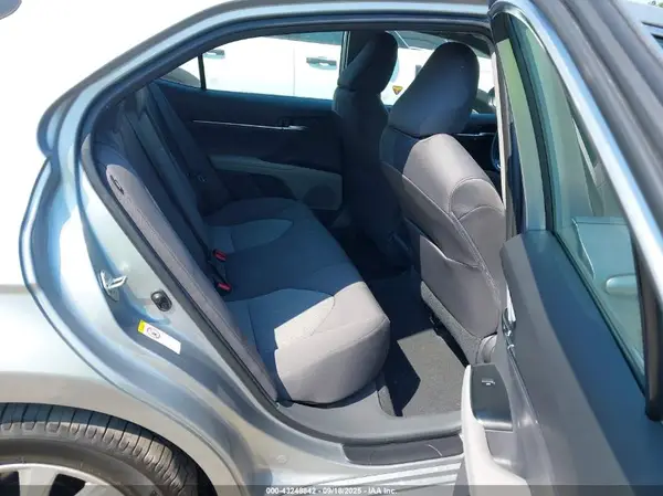 4T1B11HK3KU175027 2019 TOYOTA CAMRY - Image 8
