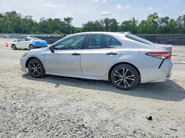 4T1B11HK3KU184794 2019 TOYOTA CAMRY - Image 2