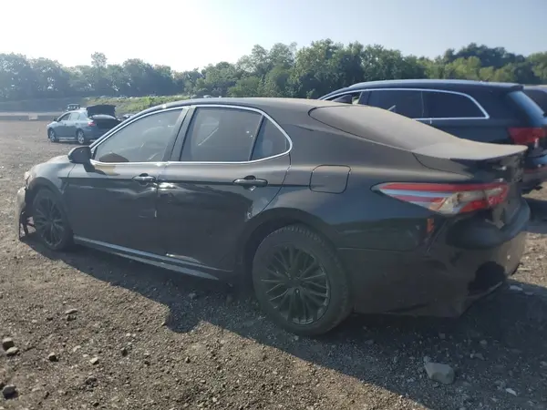 4T1B11HK3KU185752 2019 TOYOTA CAMRY - Image 2
