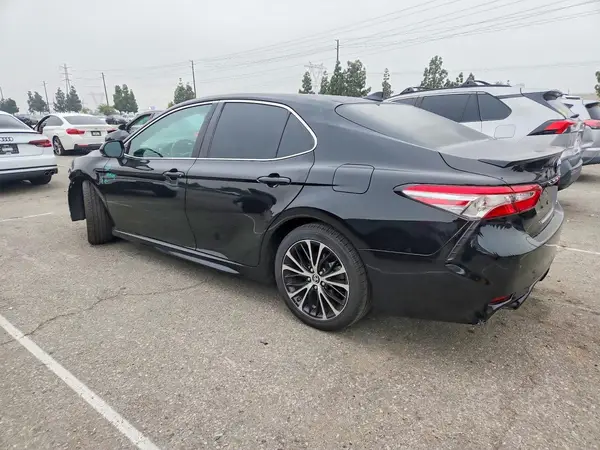 4T1B11HK3KU188876 2019 TOYOTA CAMRY - Image 2
