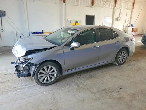 4T1B11HK3KU189249 2019 TOYOTA CAMRY - Image 1