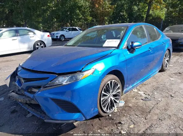 4T1B11HK3KU190062 2019 TOYOTA CAMRY - Image 2