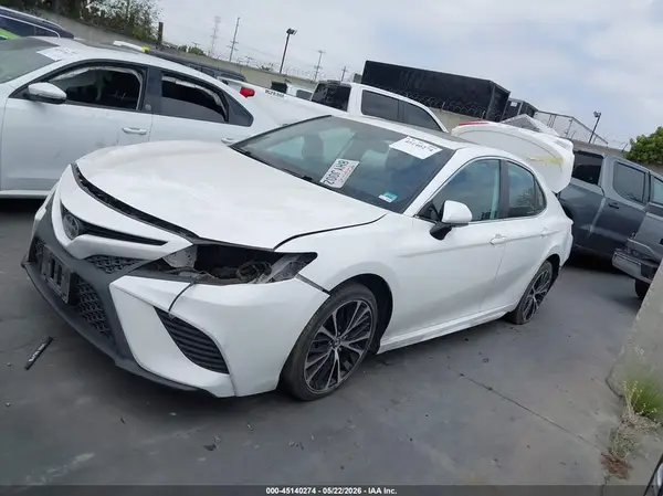 4T1B11HK3KU190563 2019 TOYOTA CAMRY - Image 2