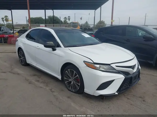 4T1B11HK3KU190921 2019 TOYOTA CAMRY - Image 1