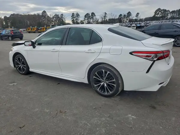 4T1B11HK3KU191244 2019 TOYOTA CAMRY - Image 2