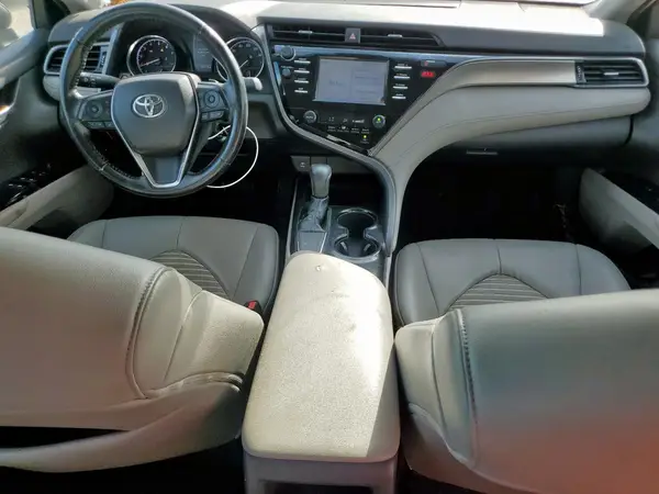 4T1B11HK3KU197061 2019 TOYOTA CAMRY - Image 8