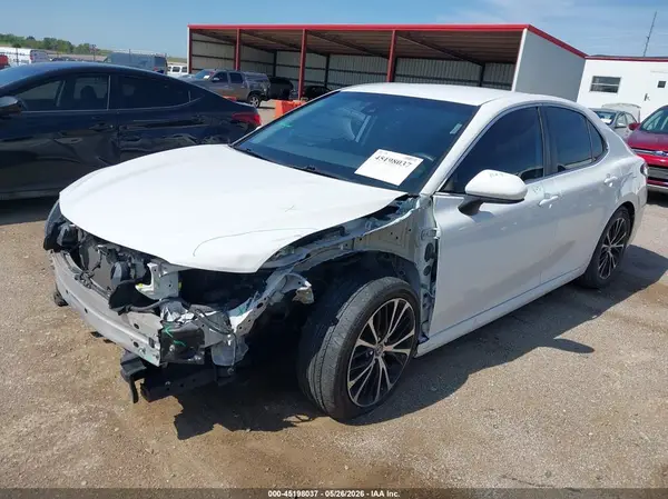 4T1B11HK3KU197724 2019 TOYOTA CAMRY - Image 2