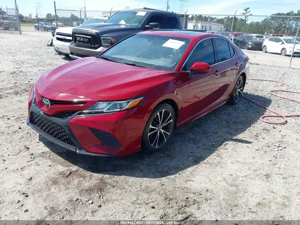 4T1B11HK3KU199800 2019 TOYOTA CAMRY - Image 2