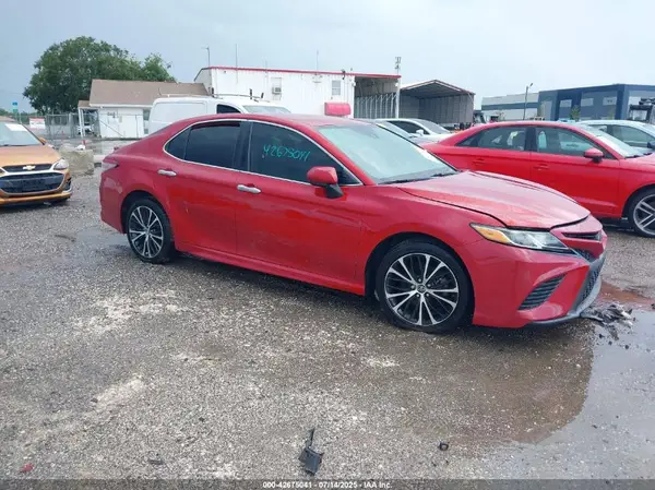 4T1B11HK3KU200881 2019 TOYOTA CAMRY - Image 1