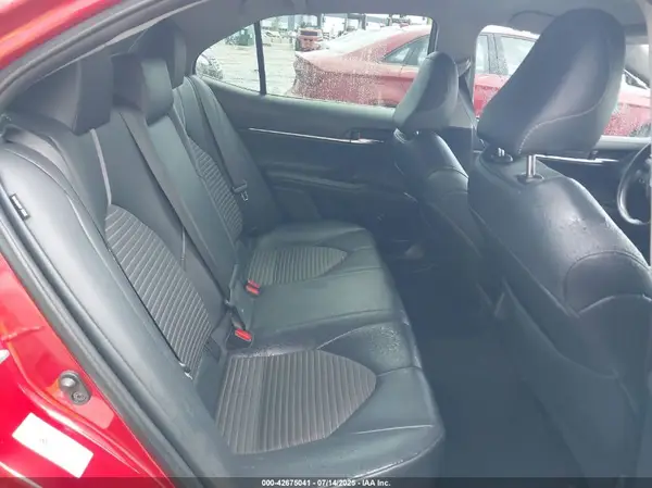 4T1B11HK3KU200881 2019 TOYOTA CAMRY - Image 8