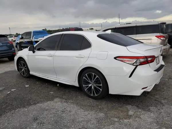 4T1B11HK3KU201870 2019 TOYOTA CAMRY - Image 2