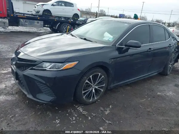 4T1B11HK3KU203148 2019 TOYOTA CAMRY - Image 2