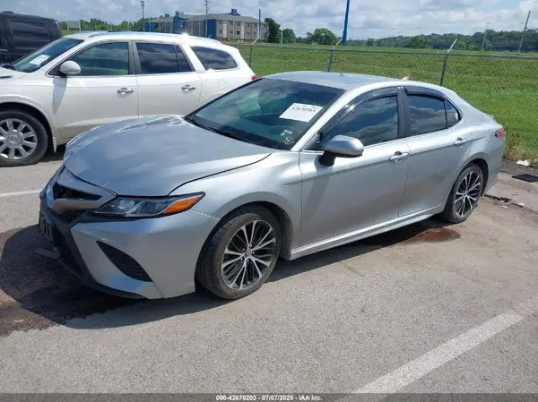 4T1B11HK3KU205305 2019 TOYOTA CAMRY - Image 2