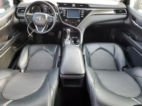 4T1B11HK3KU208673 2019 TOYOTA CAMRY - Image 8