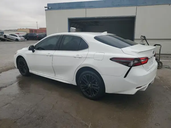 4T1B11HK3KU209953 2019 TOYOTA CAMRY - Image 2