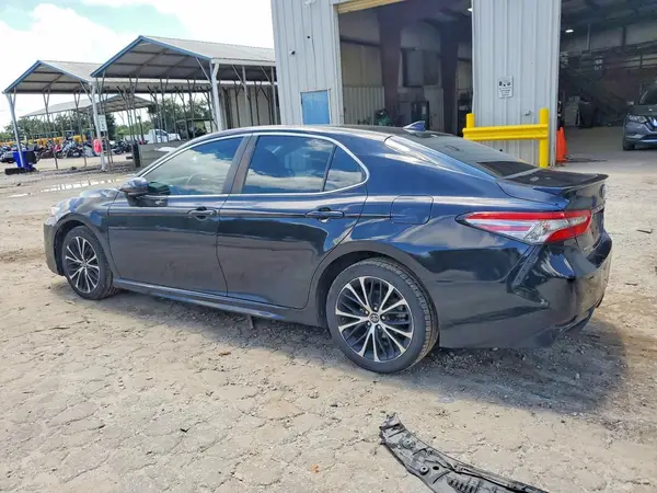 4T1B11HK3KU211847 2019 TOYOTA CAMRY - Image 2