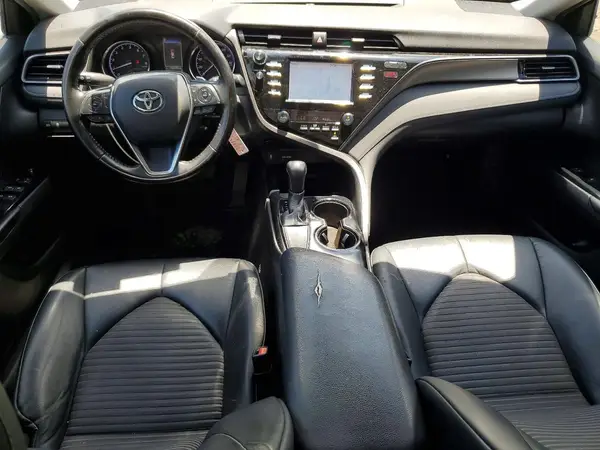 4T1B11HK3KU211847 2019 TOYOTA CAMRY - Image 8